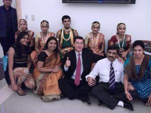 Samarthanam group poses with Micheal Festa